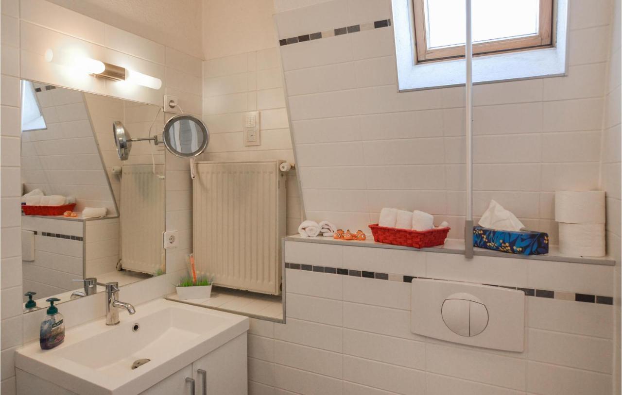 2 Bedroom Lovely Home In Berlino Esterno foto